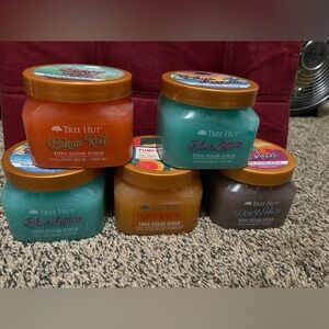 Tree Hut Shea Sugar scrub lot